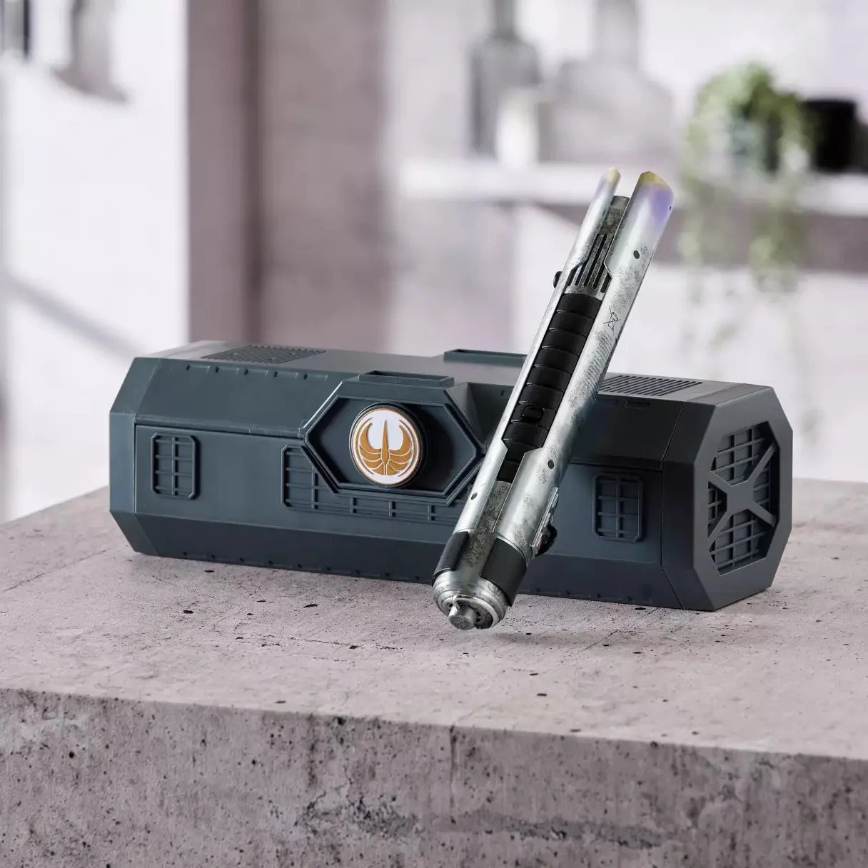 Star Wars Master Sol Legacy Lightsaber Hilt on Disney Store - Star